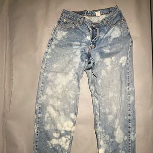 Levi’s loose fit jeans